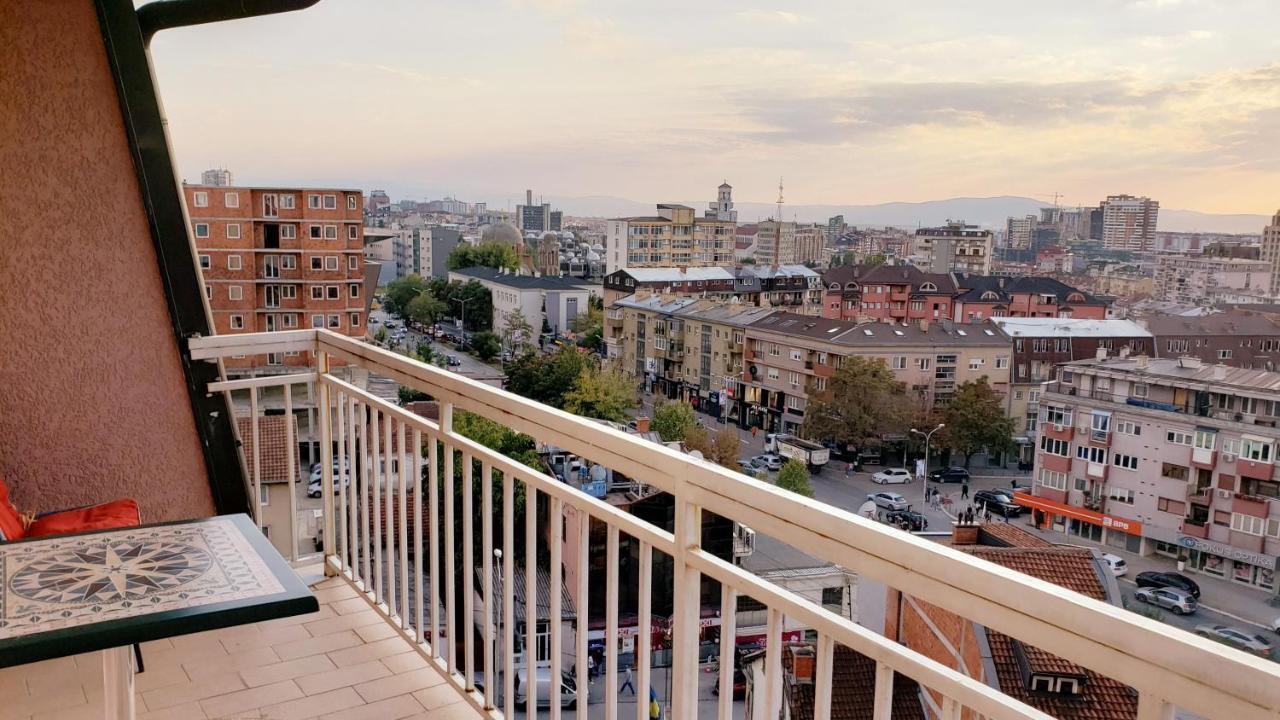 Spacious Downtown Apartment With A City View Pristina Exterior photo